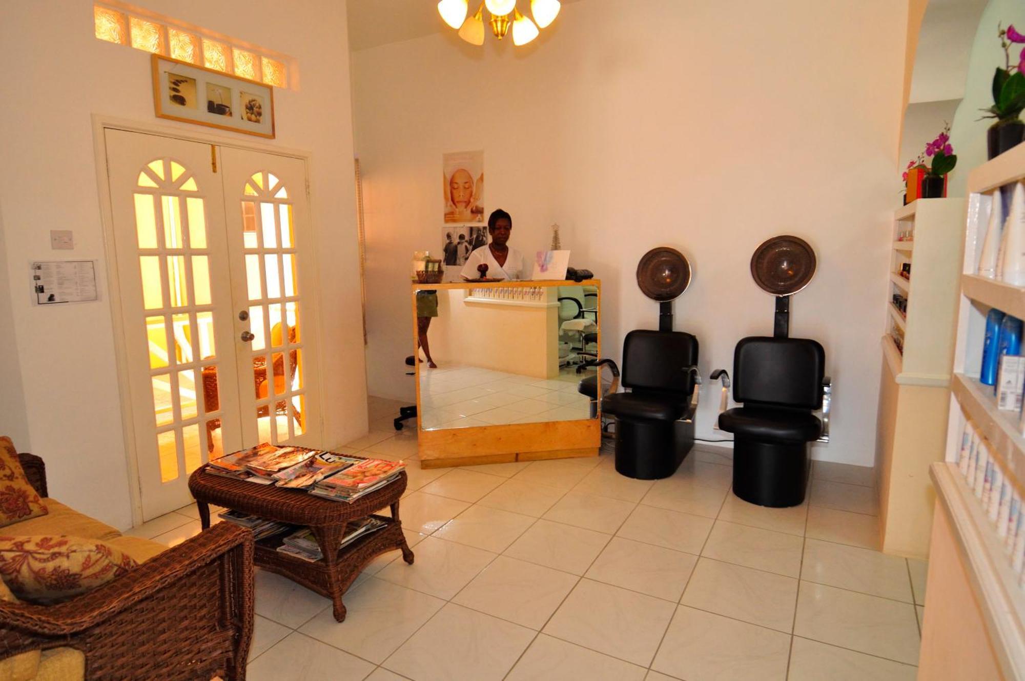 La Heliconia & Day Spa St. George's Exteriér fotografie