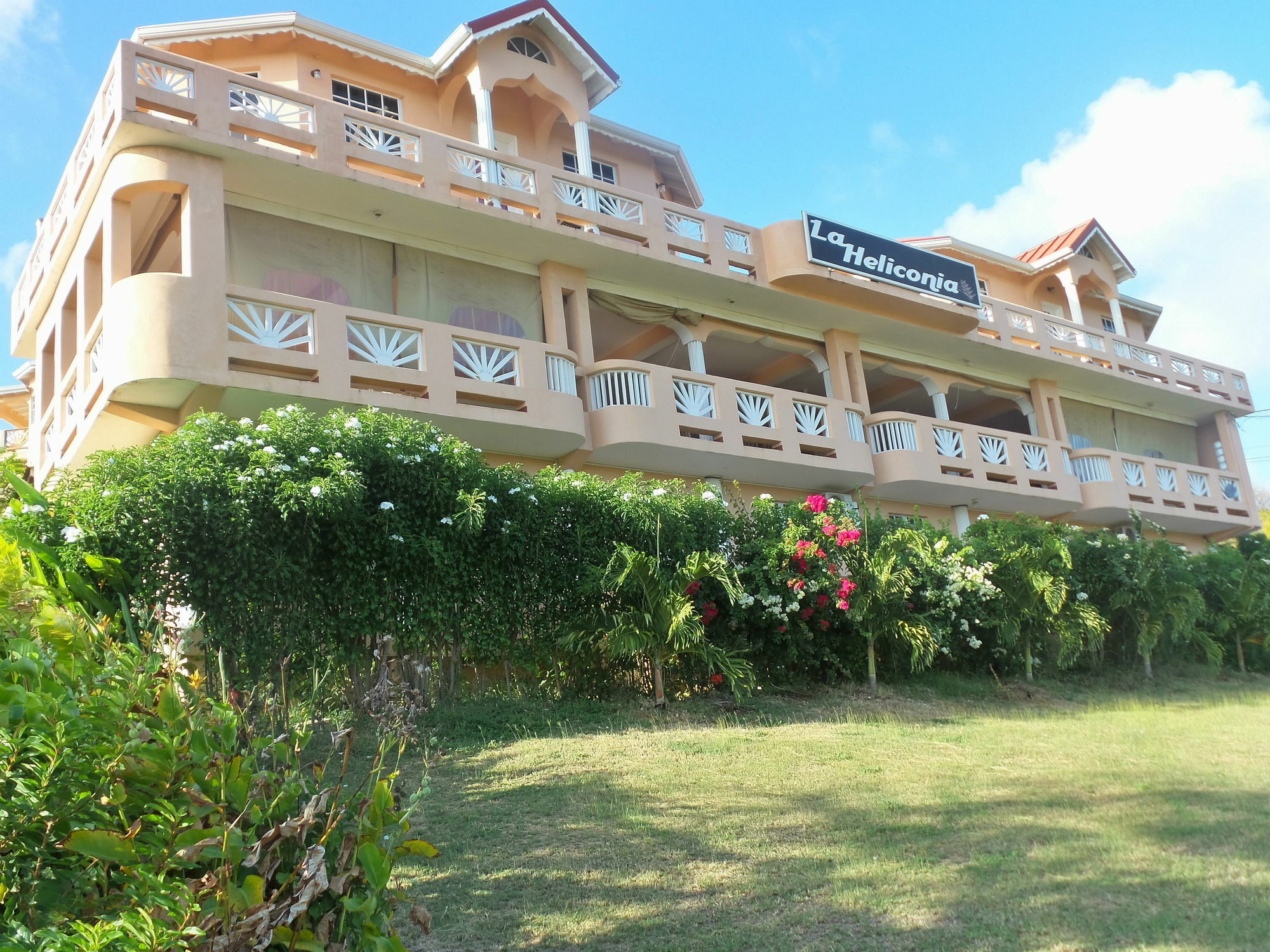 La Heliconia & Day Spa St. George's Exteriér fotografie